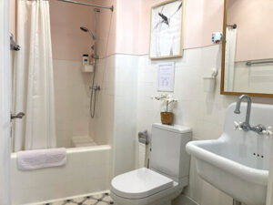 The Pink House - Guest house in Estoril