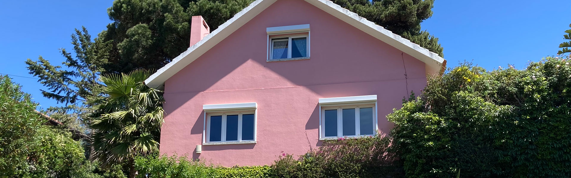 The Pink House - Guest house in Estoril